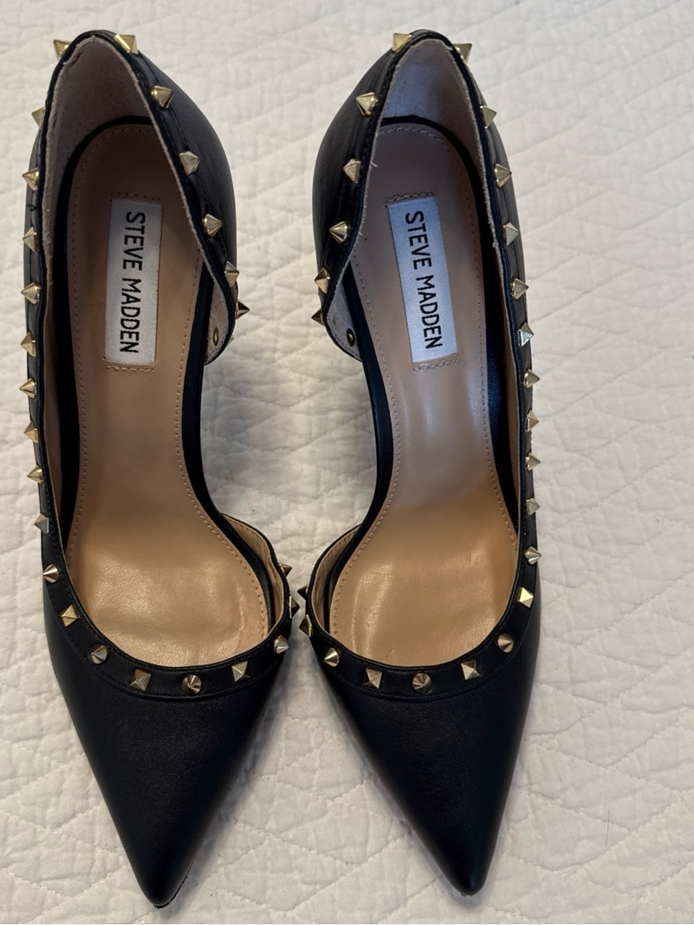Steve Madden Black Pointed Stud-Trim Pumps